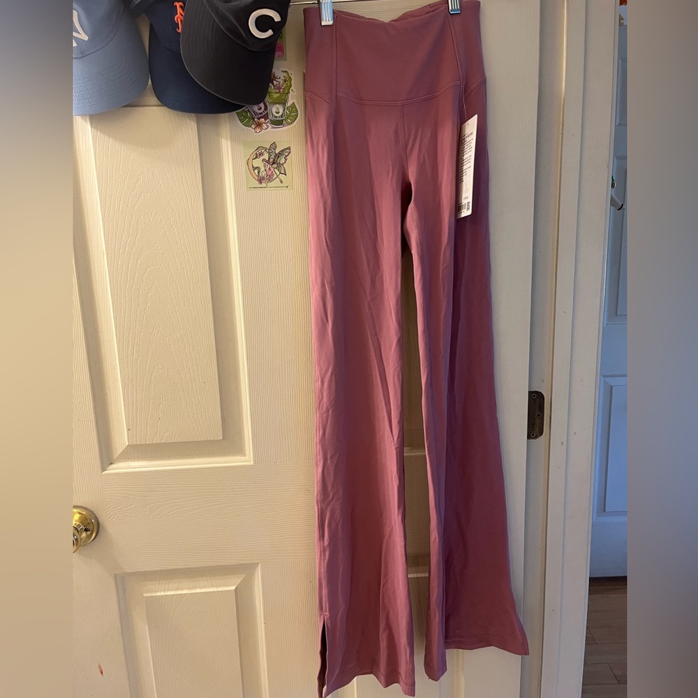 Lululemon Grove HR split-hem flare Nulu size 2 rose pink